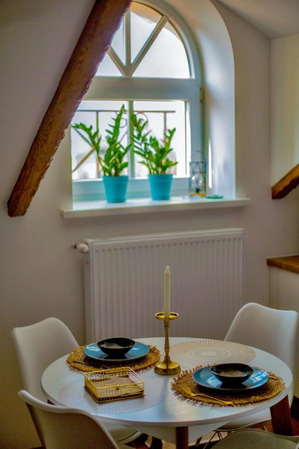 Old Town Loft Apartments คาเมียเนตส์-โปดิลสกี ภายนอก รูปภาพ